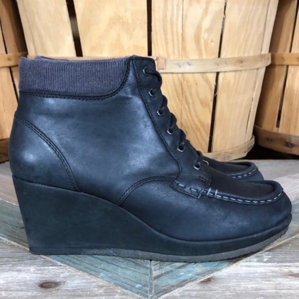 Clarks Originals Vogue Iris Black Nubuck Leather Wedge Ankle Boots Womens Size 8